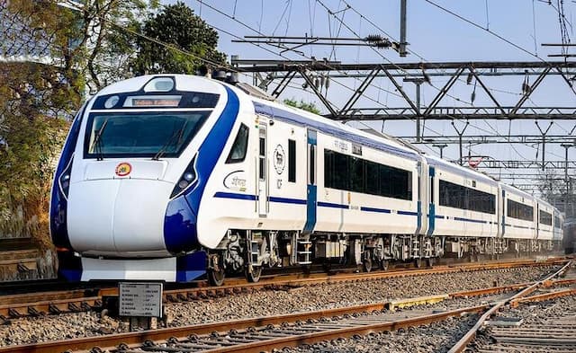 A New Vande Bharat Express to Start on the Bengaluru-Madurai Route!