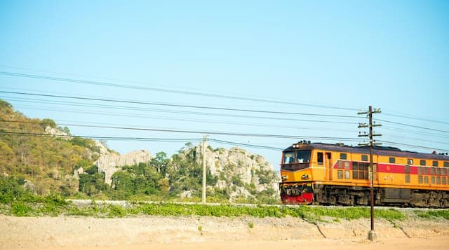 Railways to Run Special Trains on These Routes for Raksha Bandhan!