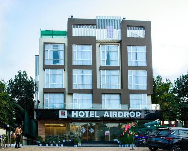 Airdrop Hotel