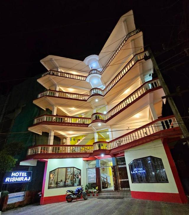 Hotel Rishiraj